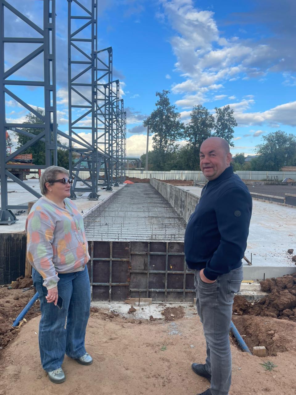 Строительство модульного бассейн.